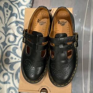 Dr. Martens 8065 Mary Jane